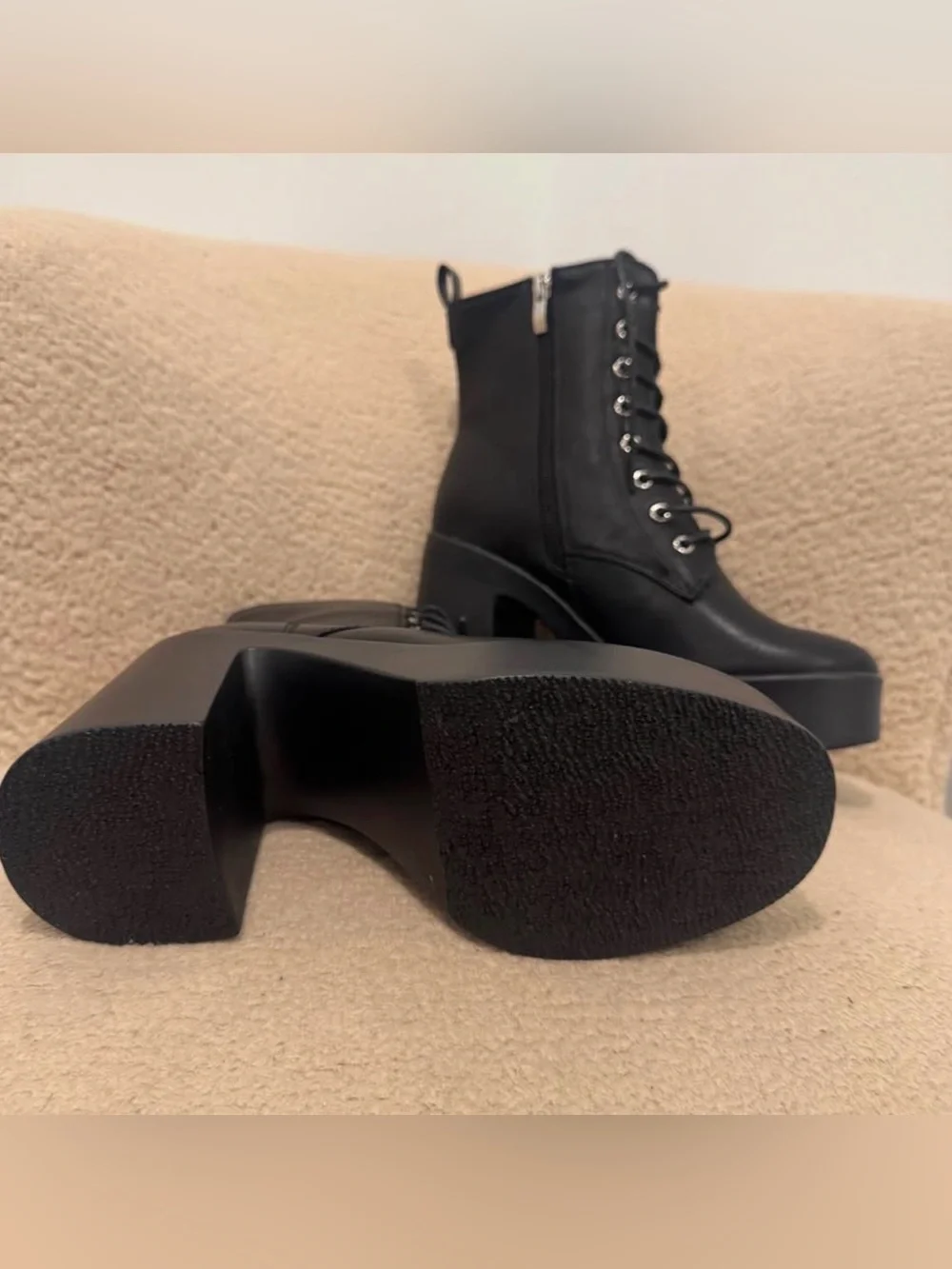 N/A stylish black